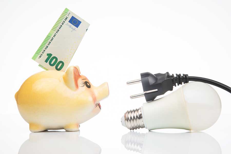 Factura de la luz alta en tu empresa. ¿En qué podrías invertir si pagaras menos importe?